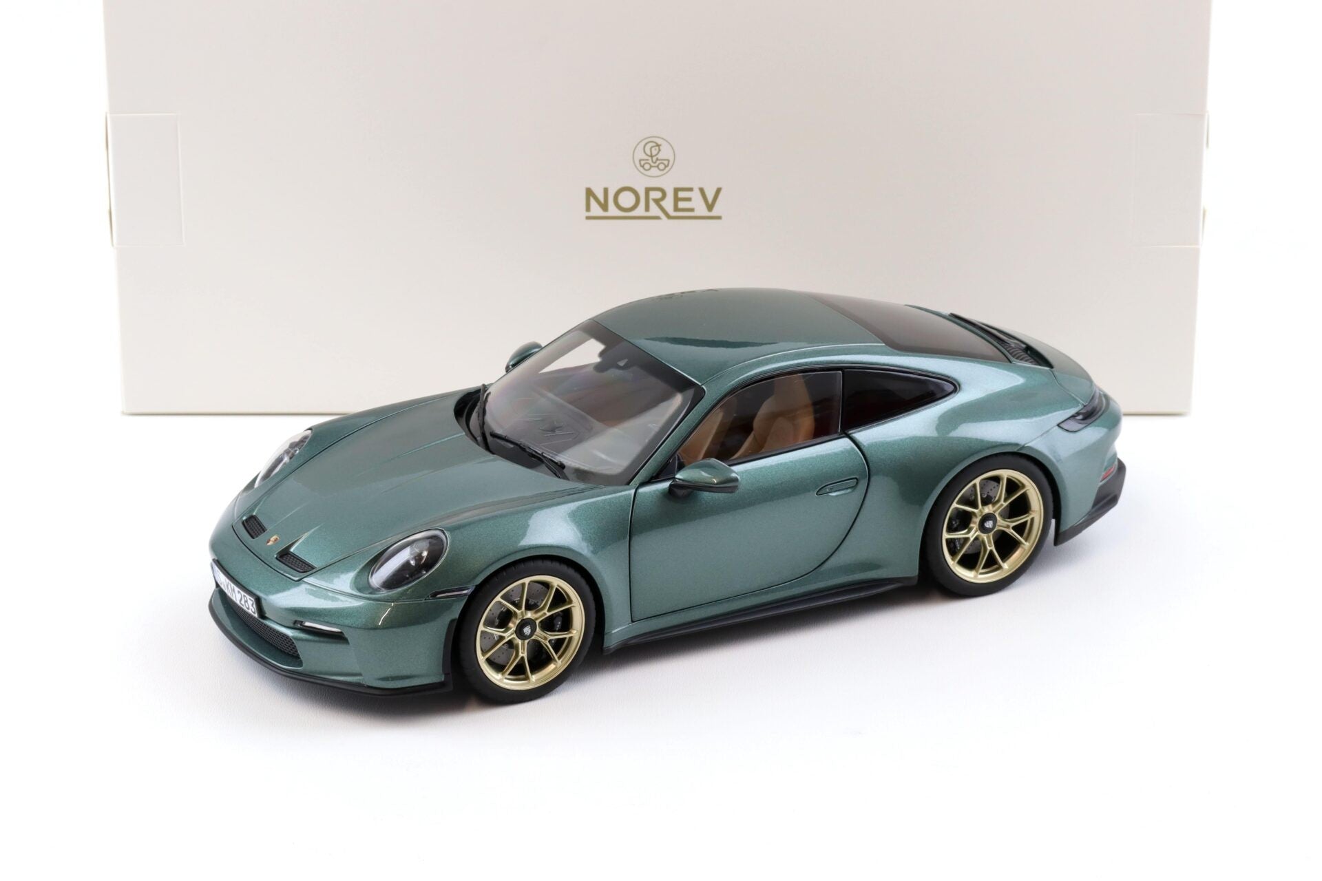 Porsche 911 (992) GT3 2021 Touring Package Malachite Green 1:18 - 90382