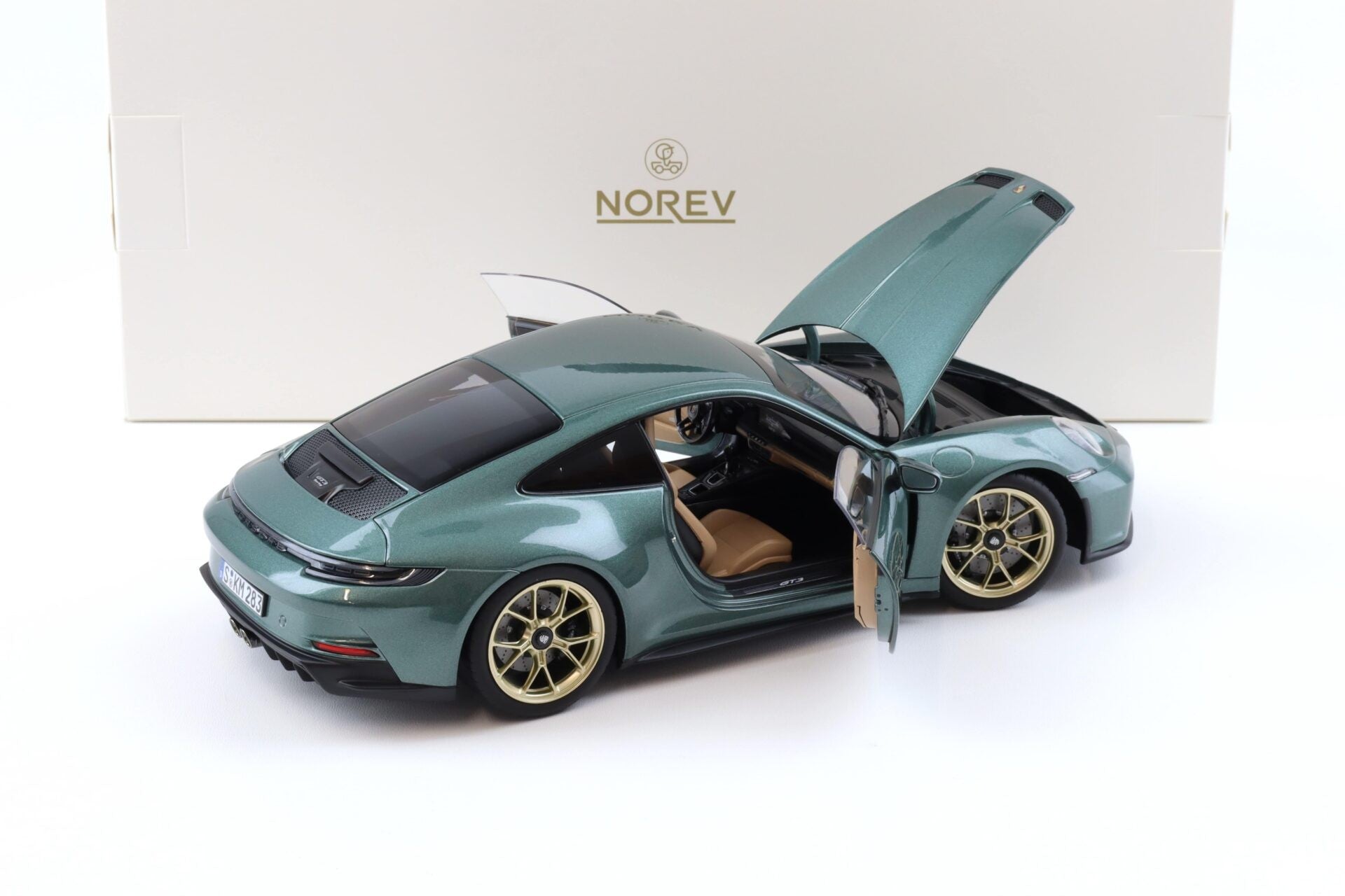 Porsche 911 (992) GT3 2021 Touring Package Malachite Green 1:18 - 90383