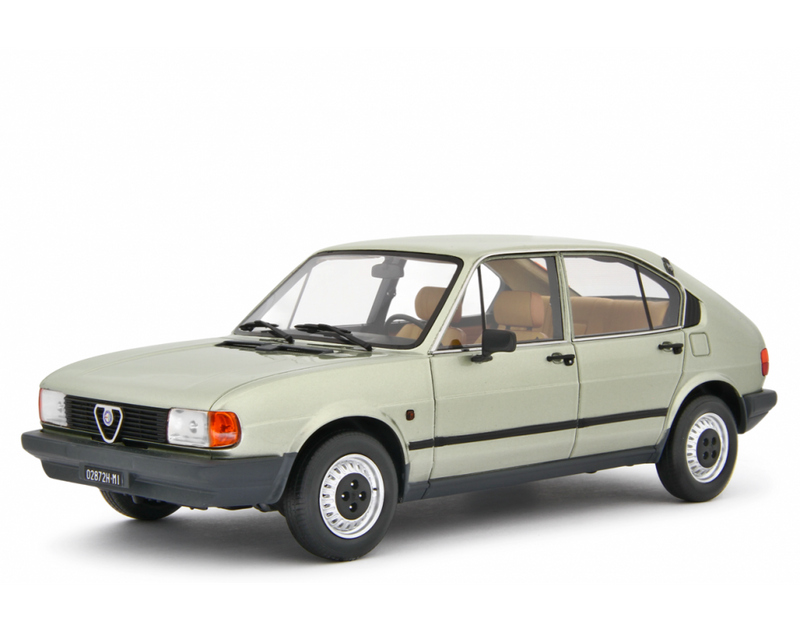 Alfa Romeo Alfasud 1.2 4 Porte 1980 Verde Acqua Metallizzato 1:18 - 90384