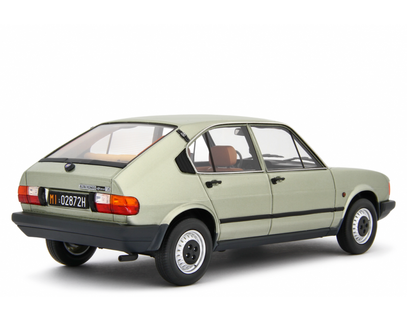 Alfa Romeo Alfasud 1.2 4 Porte 1980 Verde Acqua Metallizzato 1:18 - 90385