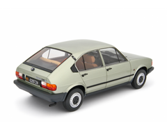 Alfa Romeo Alfasud 1.2 4 Porte 1980 Verde Acqua Metallizzato 1:18 - 90387