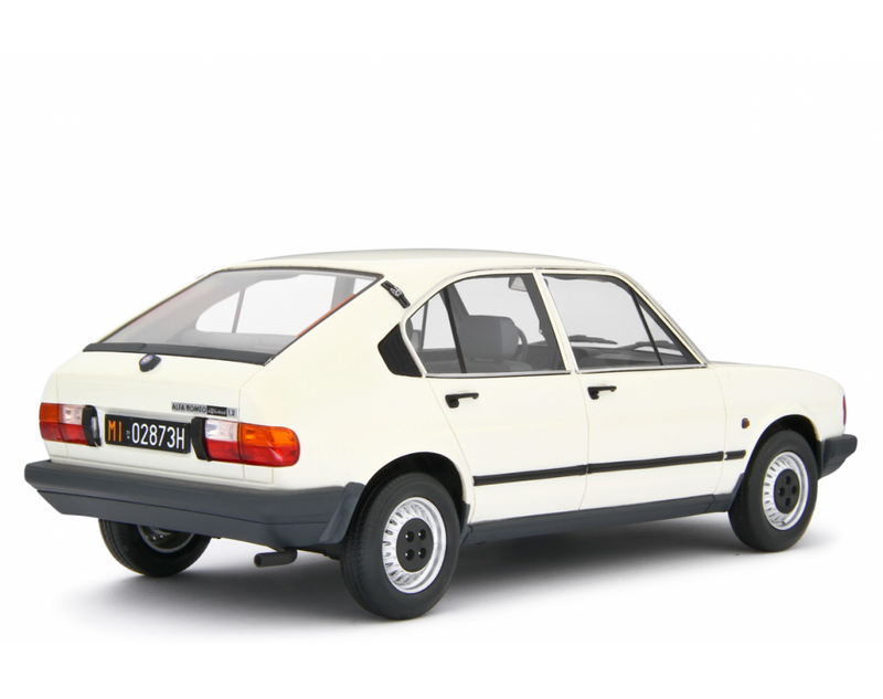 Alfa Romeo Alfasud 1.2 4 Porte 1980 Bianco Capodimonte 1:18 - 90397