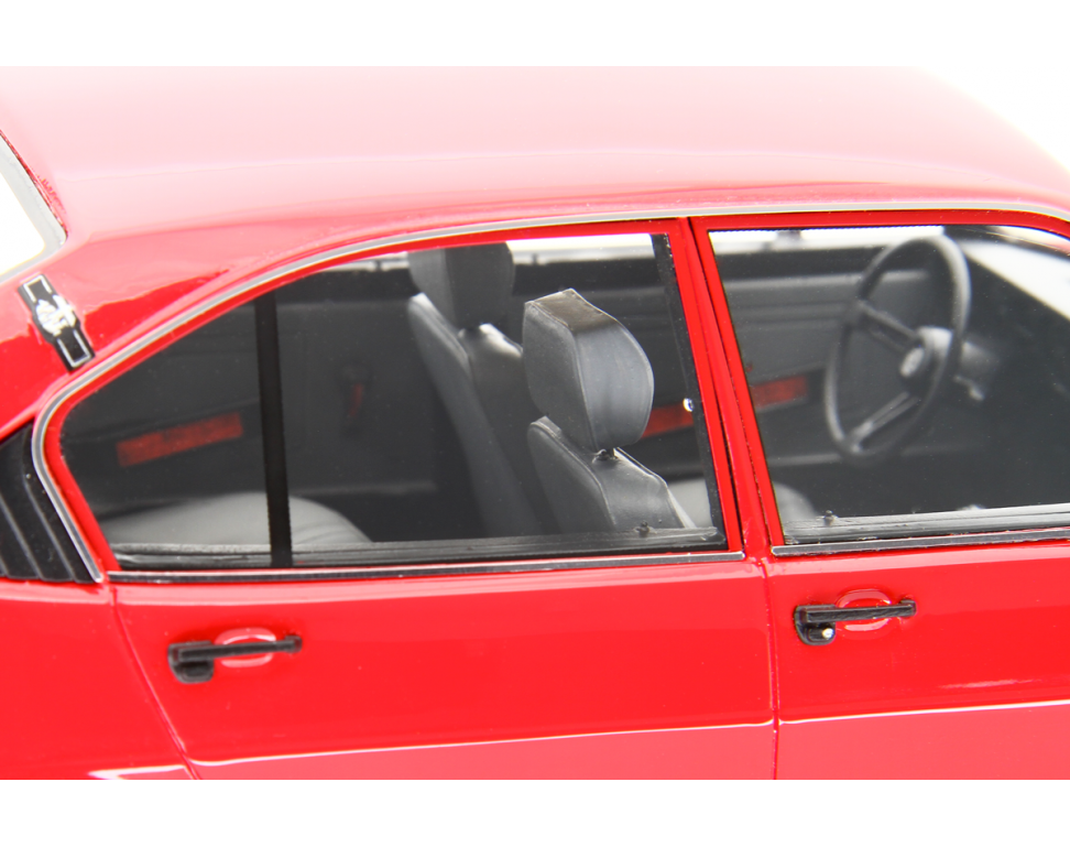 Alfa Romeo Alfasud 1.2 4 Porte 1980 Bianco Capodimonte 1:18 - 90404