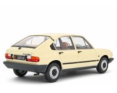 Alfa Romeo Alfasud 1.2 4 Porte 1980 Avorio 1:18 - 90410