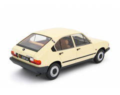 Alfa Romeo Alfasud 1.2 4 Porte 1980 Avorio 1:18 - 90412