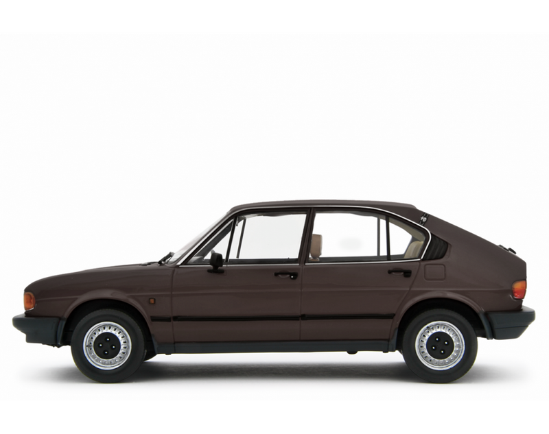 Alfa Romeo Alfasud 1.2 4 Porte 1980 Marrone Testa di Moro 1:18 - 90436