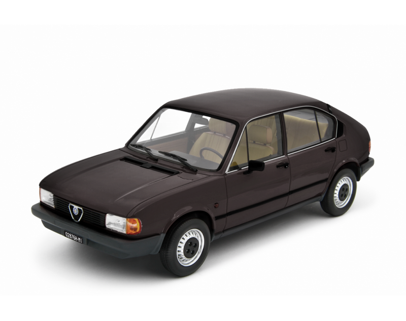 Alfa Romeo Alfasud 1.2 4 Porte 1980 Marrone Testa di Moro 1:18 - 90437