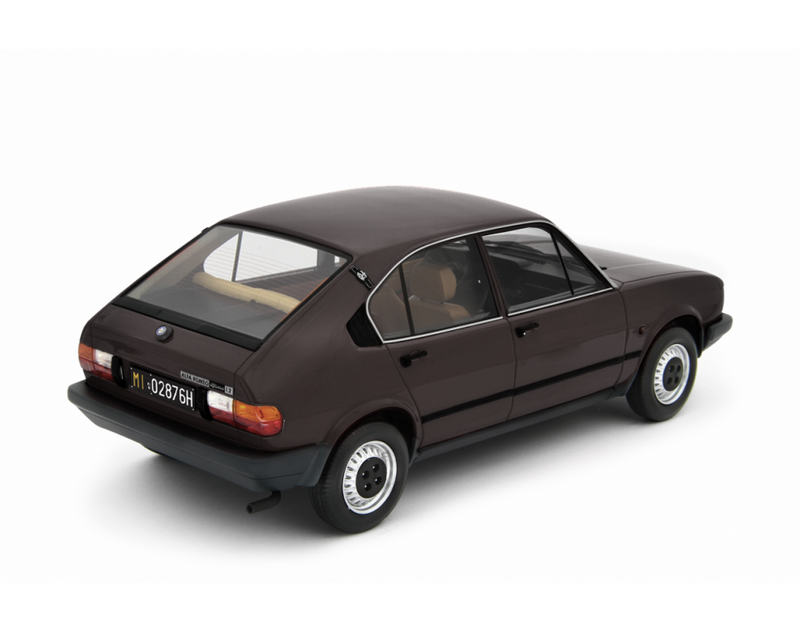 Alfa Romeo Alfasud 1.2 4 Porte 1980 Marrone Testa di Moro 1:18 - 90438