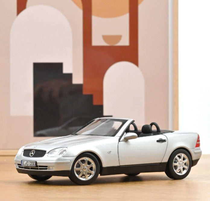 Mercedes-Benz SLK 1996 Cabriolet Spider Silver1:18 - 90512