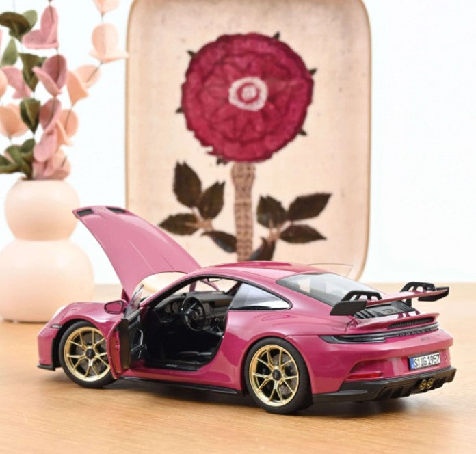 Porsche 911 (992) GT3 2021 Ruby Star 1:18 - 90540