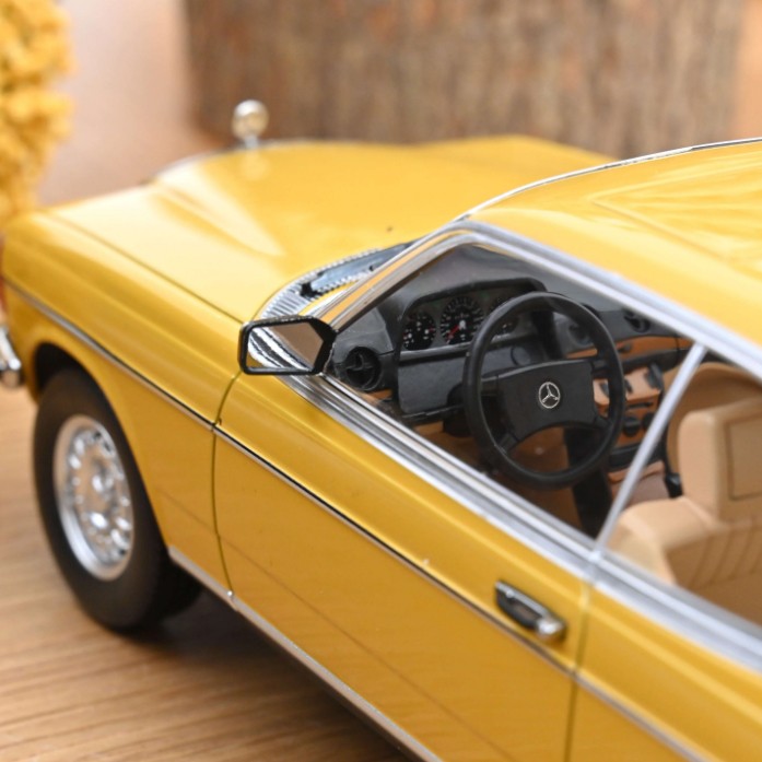 Mercedes-Benz 280 CE 1980 Sahara Yellow 1:18 - 91090