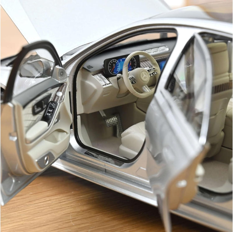 Mercedes-Benz S-Class AMG-Line 2021 Brillant Silver 1:18 - 91094