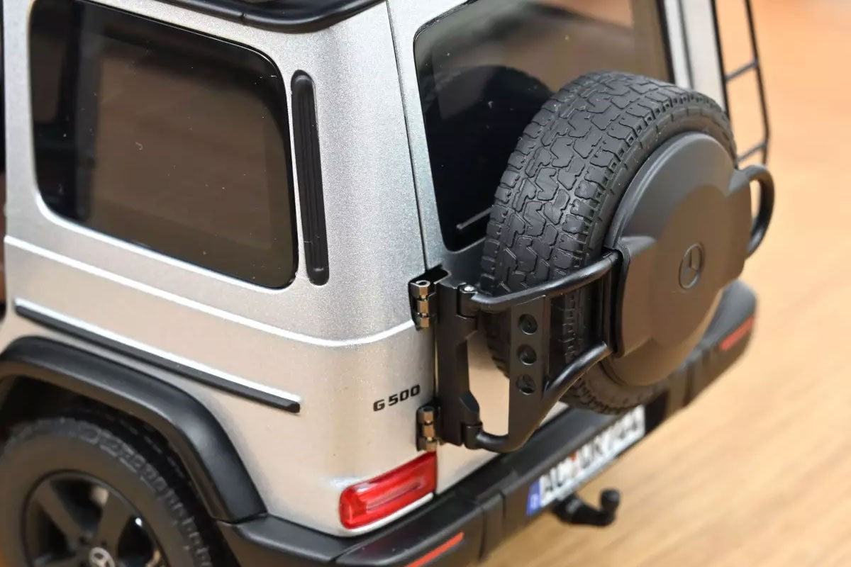 Mercedes-Benz G-Klasse 2024 Iridium Silver 1:18 - 91107
