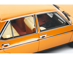 Fiat 131 1600 Mirafiori Special 1974 Giallo-Beige 1:18 - 91409