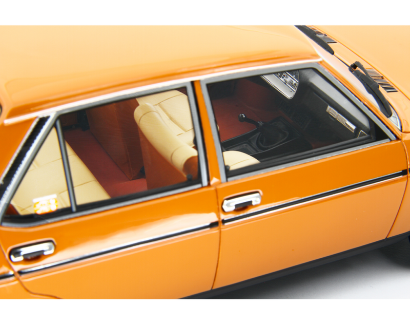 Fiat 131 1600 Mirafiori Special 1974 Giallo-Beige 1:18 - 91409