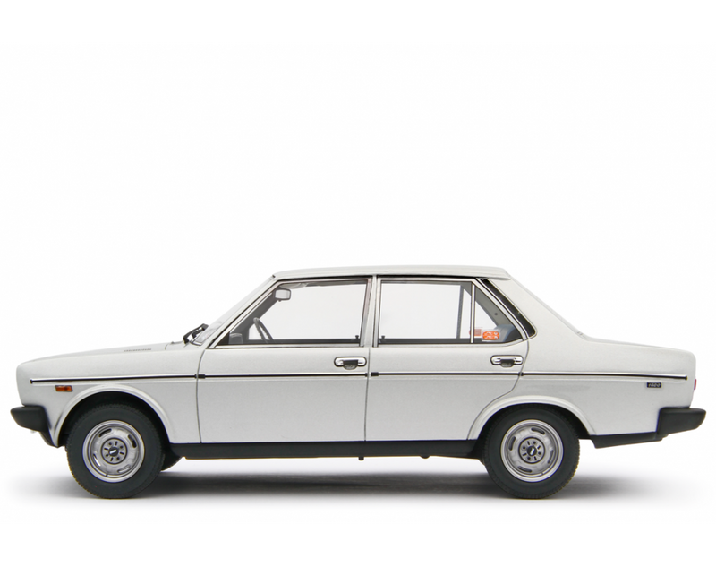 Fiat 131 1600 Mirafiori Special 1974 Grigio metallizzato 1:18 - 91417