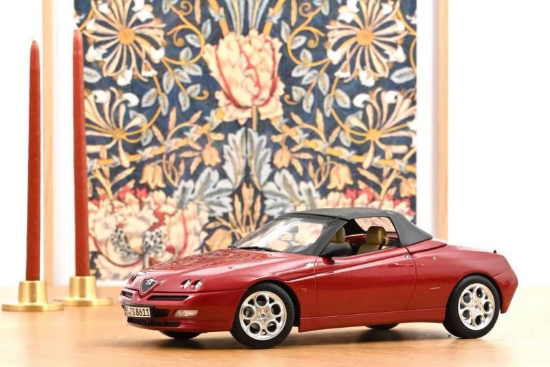 Alfa Romeo Spider 1999 Proteo Red 1:43 - 91587