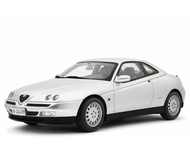 Alfa Romeo GTV 2.0 T.Spark 16V 1995 Grigio Chiaro Metallizzato 1:18 - 91743