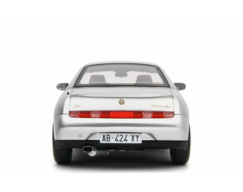 Alfa Romeo GTV 2.0 T.Spark 16V 1995 Grigio Chiaro Metallizzato 1:18 - 91747
