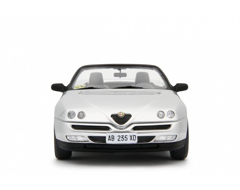 Alfa Romeo Spider 2.0 T.Spark 16V 1995 Grigio Chiaro Metallizzato 1:18 - 91794