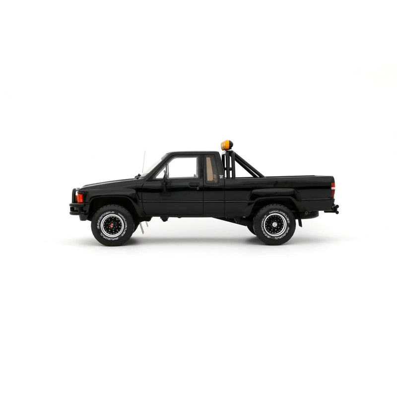 Toyota Hilux SR5 1985 Glossy Black 202 Pick up 1:18 - 91846
