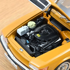 Mercedes-Benz 450 SL 1975 Cayenne Orange 1:18 - 92232