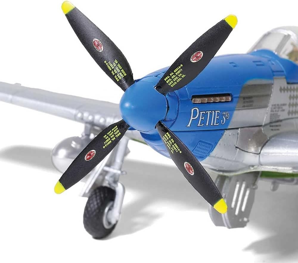 USAFF P-51D Mustang Petie 1944 3° Lt. Col. John C. Meyer 487° Sq.  352° Gr. 1:72 - 92332