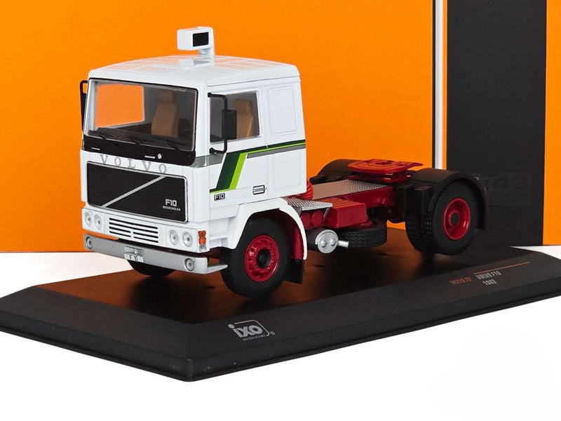 Volvo F10 SZM 1983 White Green Deco 1:43 - 92403