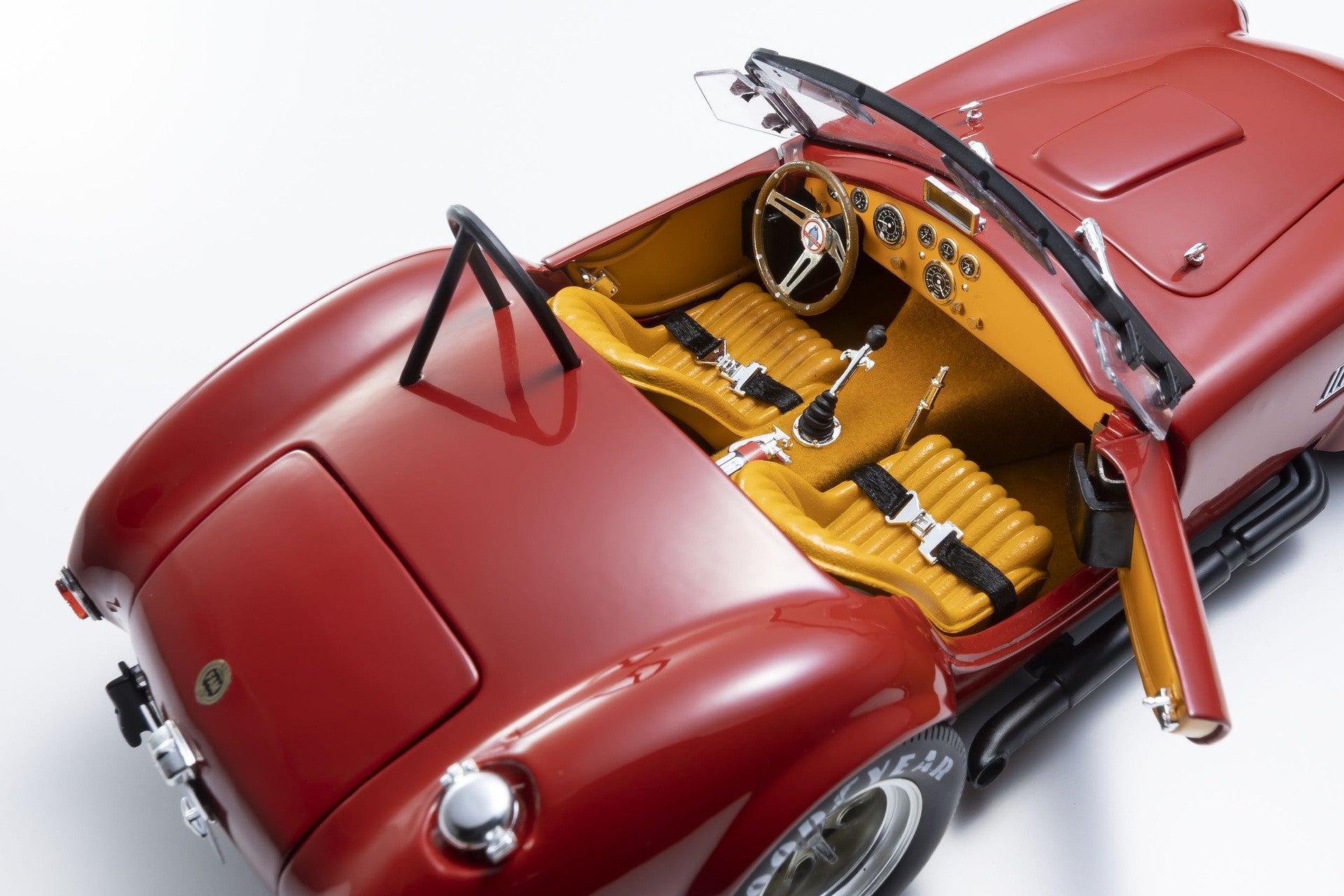 Shelby Cobra 427/C FAM Edition Ferraris 1:18 - 92428