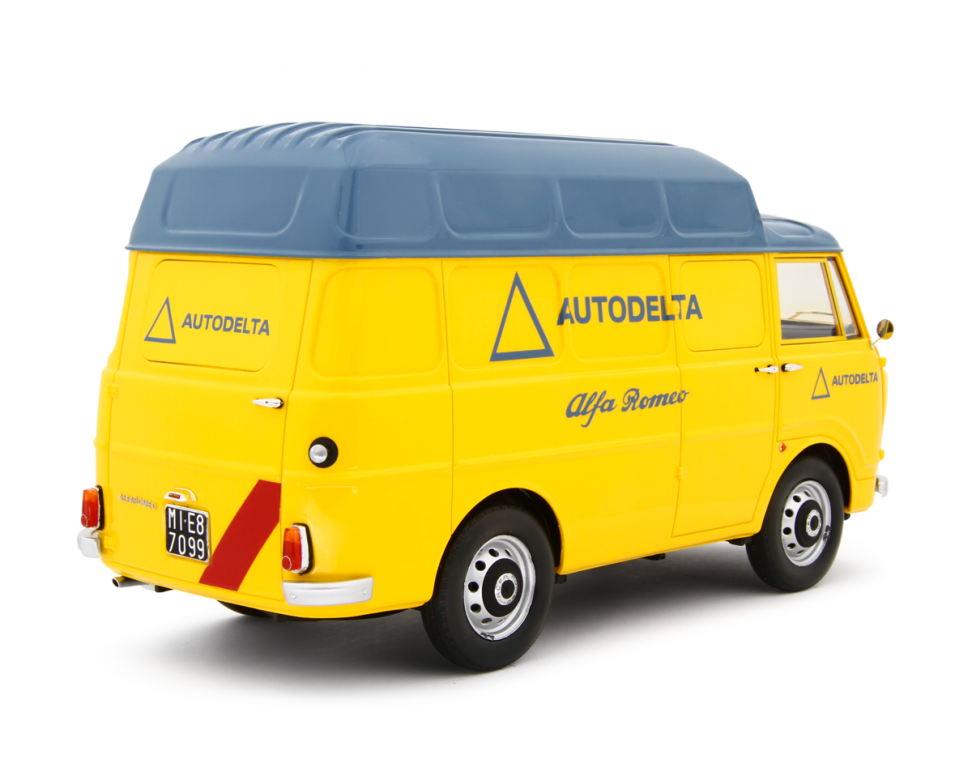 Alfa Romeo F12 Autocarro Tetto Sopralzato 1967 Assistenza Gara Autodelta 1:18-2
