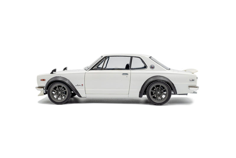 Nissan Skyline (C10) 1970 "Hakosuka" Solido Works White 1:18 - 92517