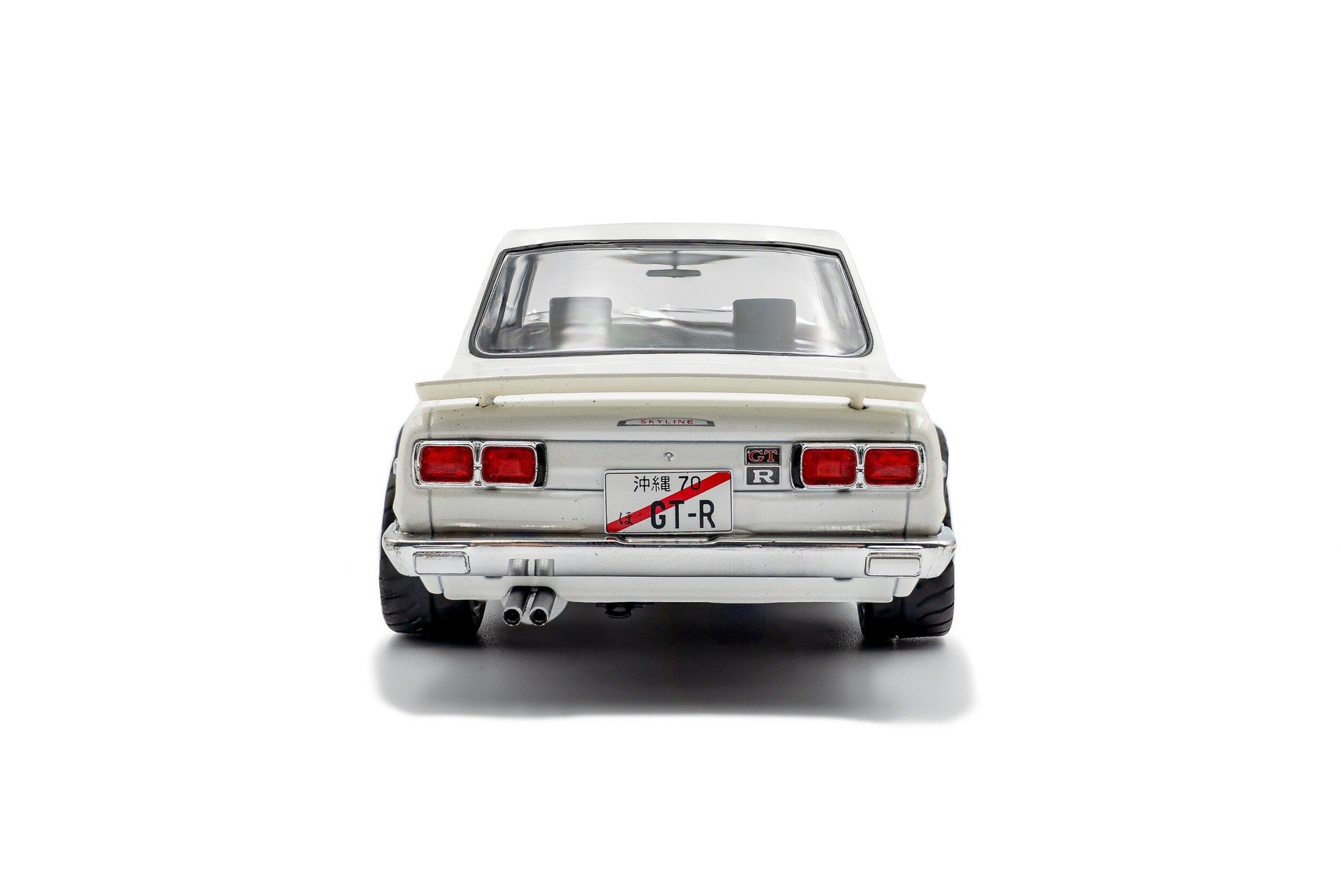 Nissan Skyline (C10) 1970 "Hakosuka" Solido Works White 1:18 - 92518