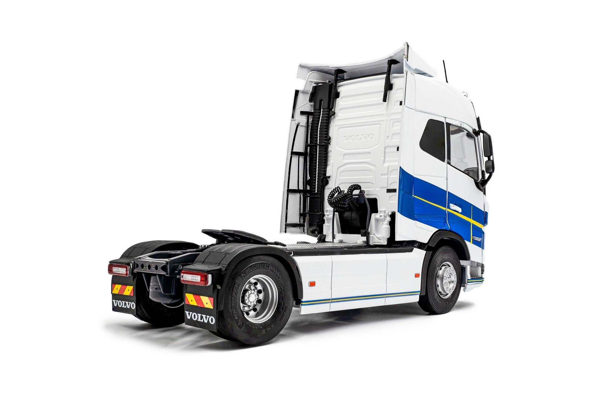 Volvo Trucks FH16 Globetrotter XL Goteborg Edition 1:24 - 92528
