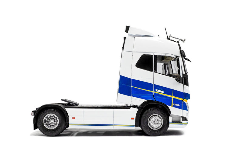 Volvo Trucks FH16 Globetrotter XL Goteborg Edition 1:24 - 92529