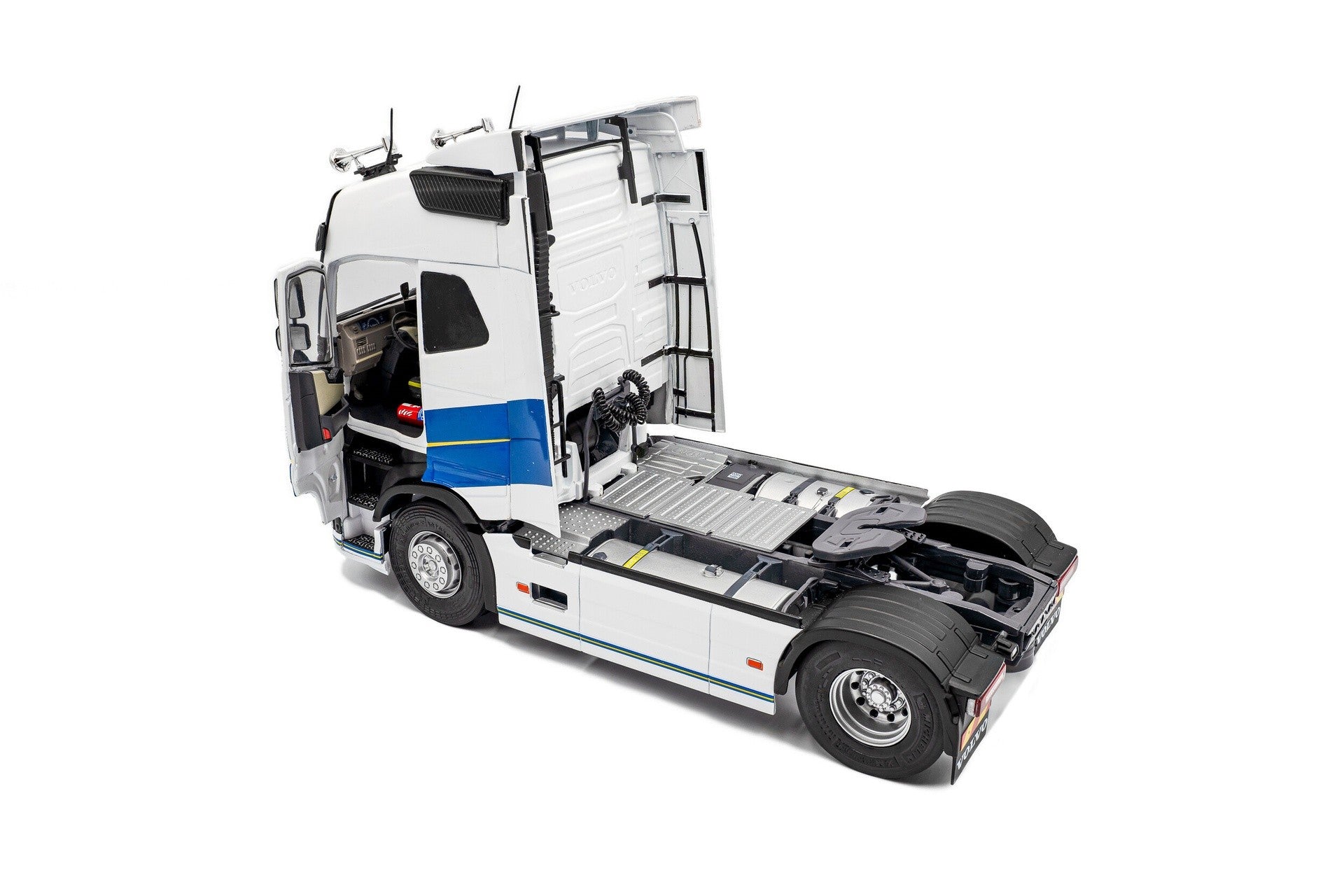 Volvo Trucks FH16 Globetrotter XL Goteborg Edition 1:24 - 92531