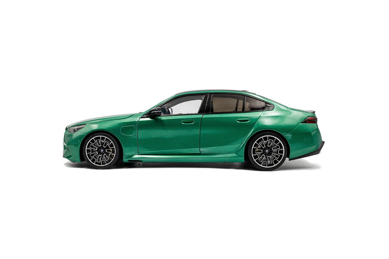 BMW M5 (G90) M 2025 Isle of Man Green Metallic 1:18 - 92555