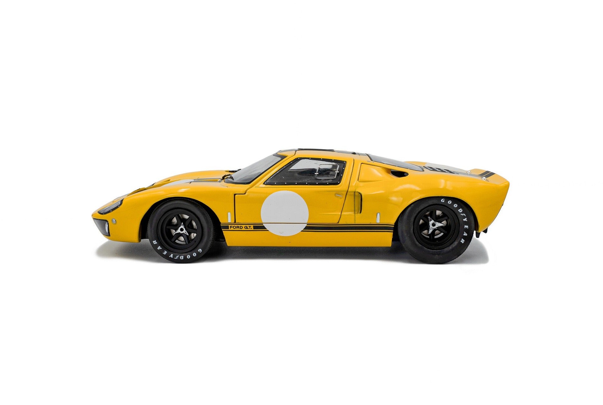 Ford GT40 MK1 1968 Yellow - Black 1:18 - 92625