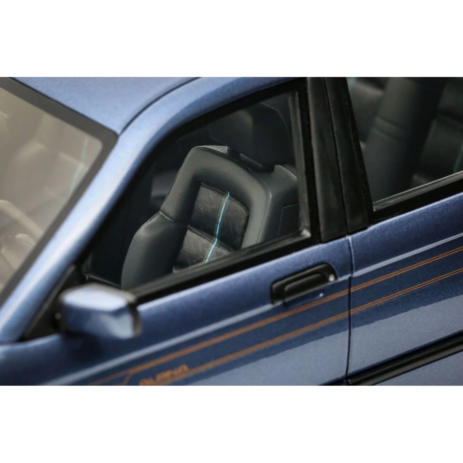 ALPINA B6 2.8 Alpina 1992 Blue Metallic 1:18 - 92679