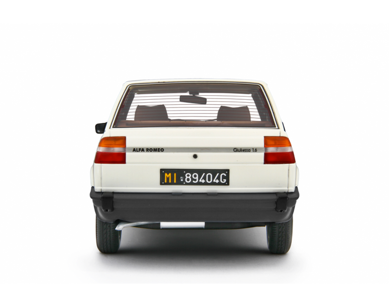 Alfa Romeo Giulietta 1.6 - 1.8 1980 Bianco Capodimonte 1:18 - 92725