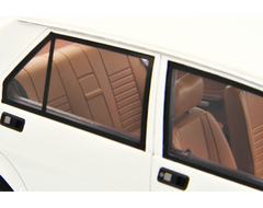 Alfa Romeo Giulietta 1.6 - 1.8 1980 Bianco Capodimonte 1:18 - 92727