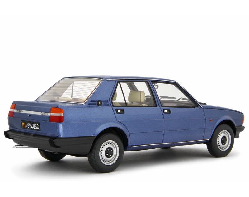 Alfa Romeo Giulietta 1.6 - 1.8 1980 Blu Pervinca 1:18 - 92735