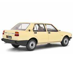 Alfa Romeo Giulietta 1.6 - 1.8 1980 Avorio 1:18 - 92746
