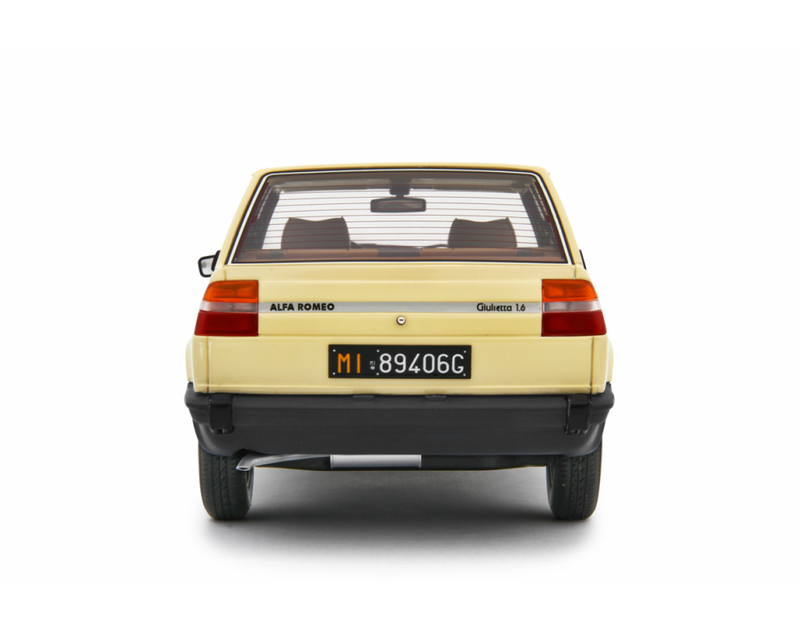 Alfa Romeo Giulietta 1.6 - 1.8 1980 Avorio 1:18 - 92750