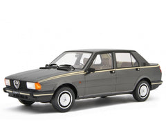 Alfa Romeo Giulietta 2.0 Super 1981 Grigio Nube 1:18 - 92760