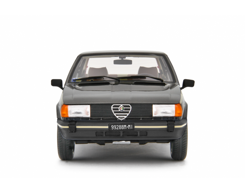 Alfa Romeo Giulietta 2.0 Super 1981 Grigio Nube 1:18 - 92763