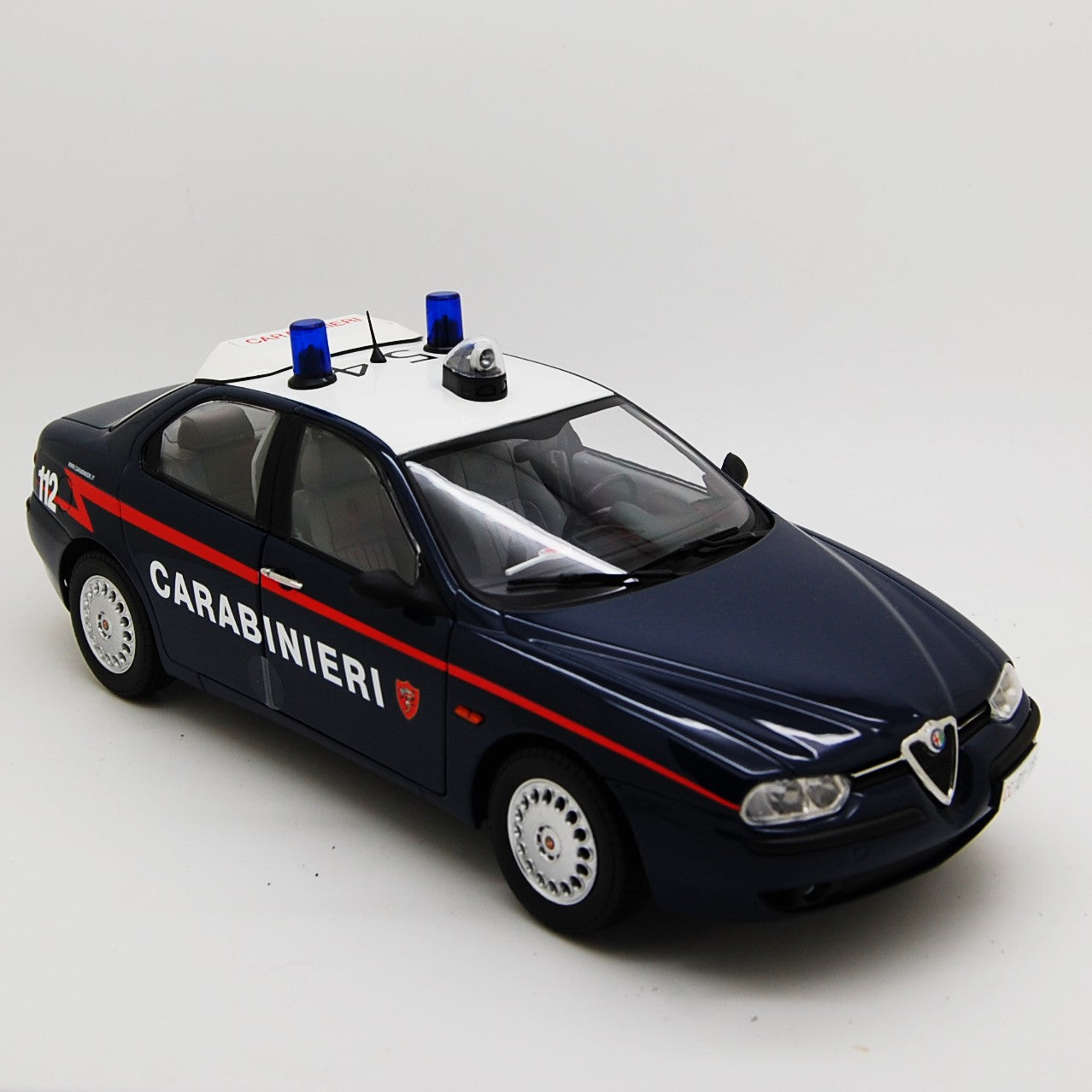 Alfa Romeo Alfa 156 2.0 Twin Spark 1997 Carabinieri 1:18 - 92805