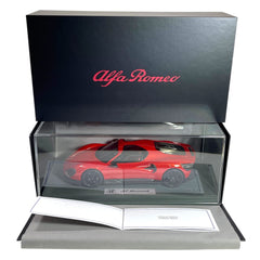 Alfa Romeo 33 Stradale 2025 Arancio Metallizzato con Teca 1:18 - 92883