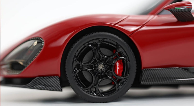 Alfa Romeo 33 Stradale 2025 Rosso Alfa con Teca 1:18 - 92889
