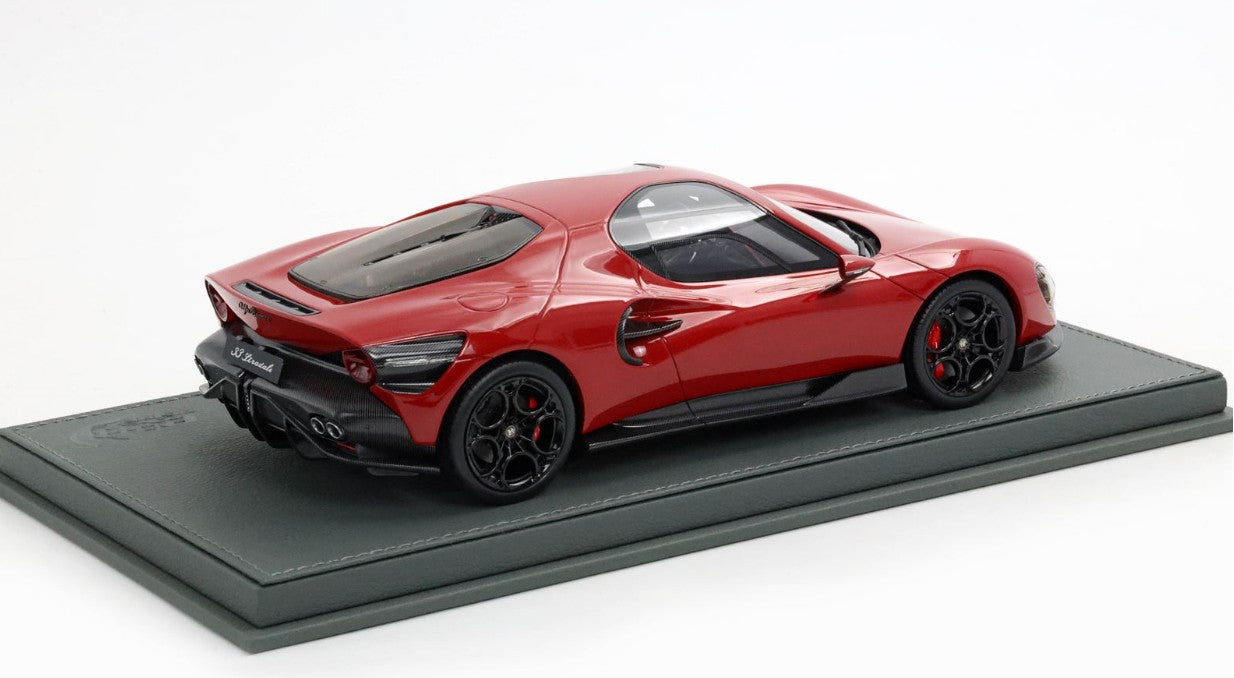 Alfa Romeo 33 Stradale 2025 Rosso Alfa con Teca 1:18 - 92893