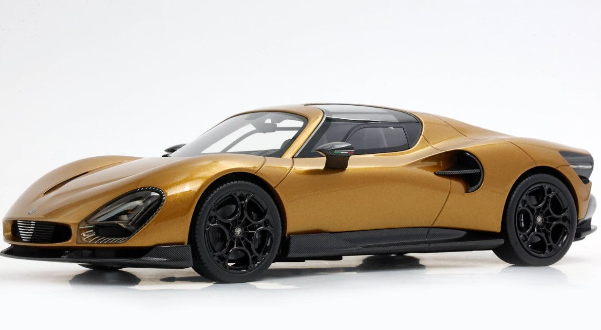 Alfa Romeo 33 Stradale 2025 Ocra interni Nero con Teca 1:18 - 92894